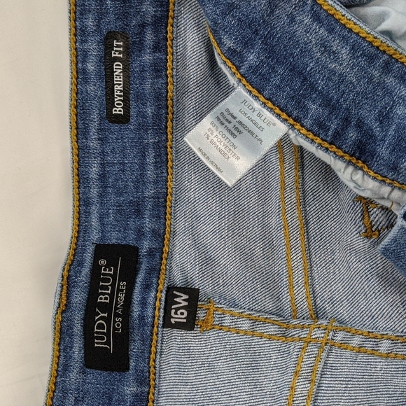 Judy Blue paint splattered distressed 16w jeans boyfriend - Picture 6 of 7